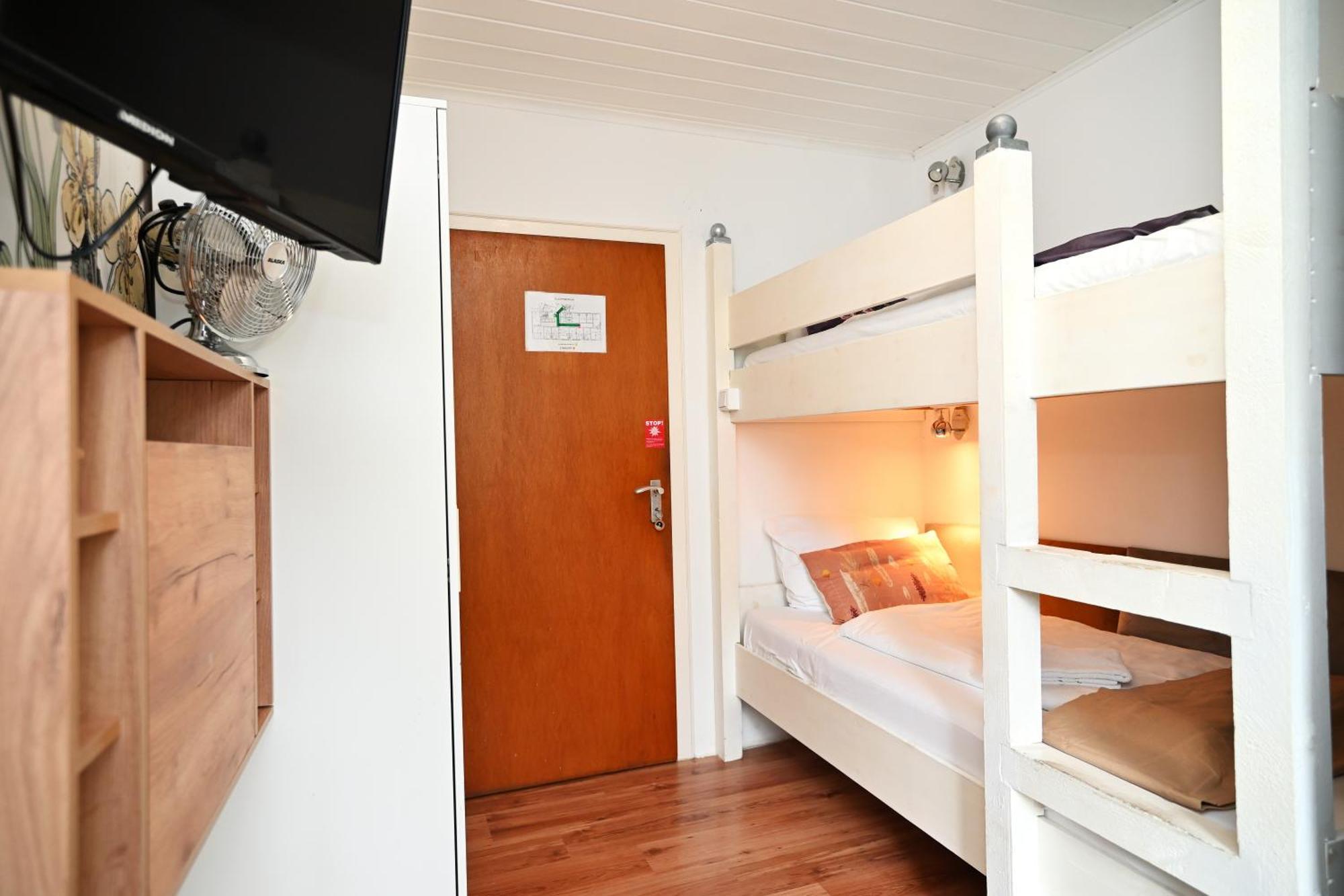 Self Check In City Hostel Nordstern 埃森 客房 照片